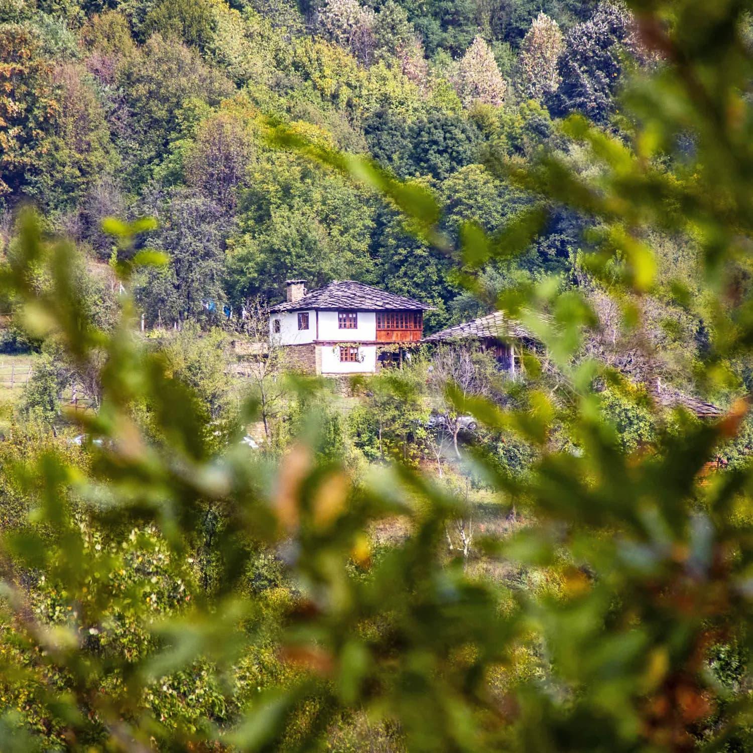 Villa Authentic House With Stunning Mountain View - Karashka Aprilzi Exterior foto